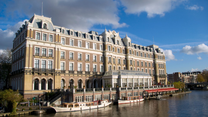 Van Schlemiel naar kapsoneslijer: De Tweede Gouden Eeuw van Amsterdam (1860-1930)