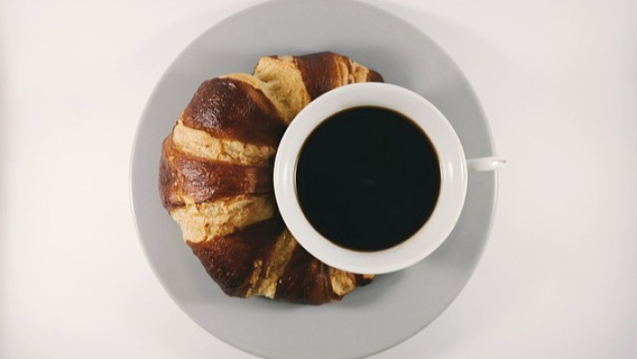 Café, Croissant & Conversation